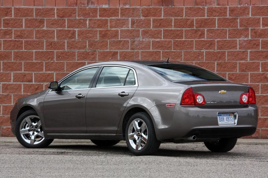  Chevrolet Malibu 2010 года  (фото 37 из 38)
